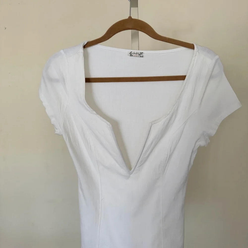 Free People White Bodysuit EUC Intimately Deep Conversations S/S v neck Size M - Picture 5 of 8